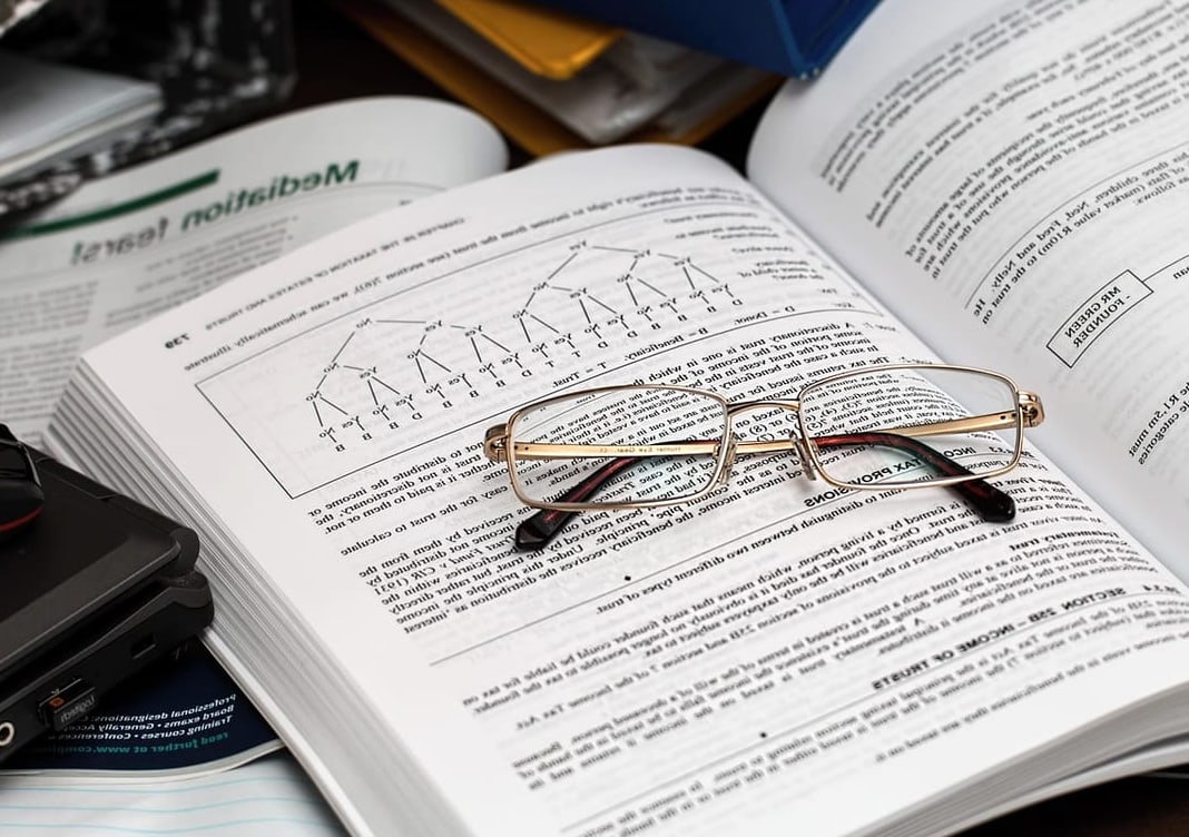 Consulting Secrets: How Financial Advisors Quietly Maximize Client Cash Flow Efficiency